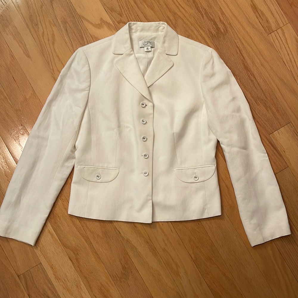 LOFT Blazer.  White.  Size 8 Petite